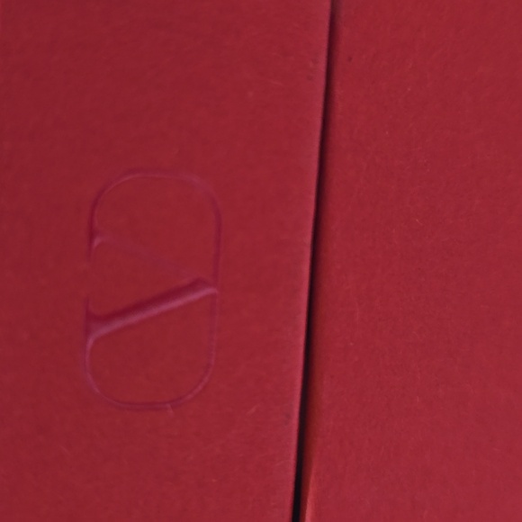 Valentino Garavani Empty Box - Picture 7 of 7